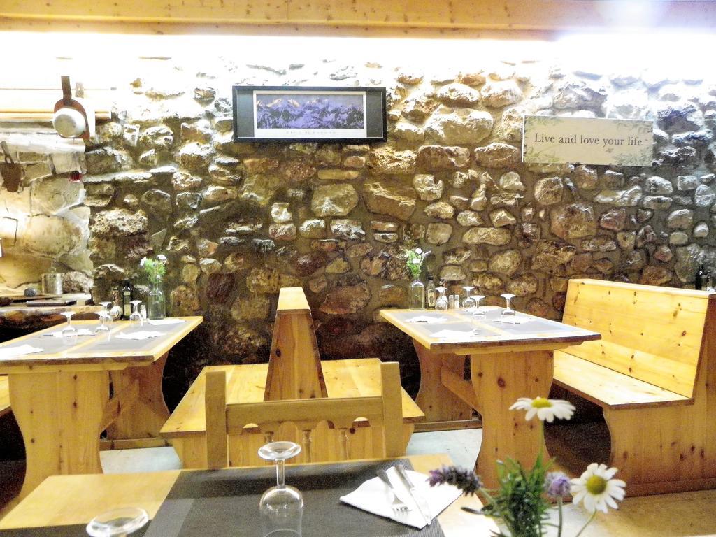 Hostal Alt Pirineu Soriguera Dış mekan fotoğraf